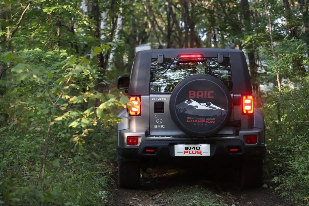 BJ40 PLUS - 07. TECNOLOGIA Y SEGURIDAD - 31